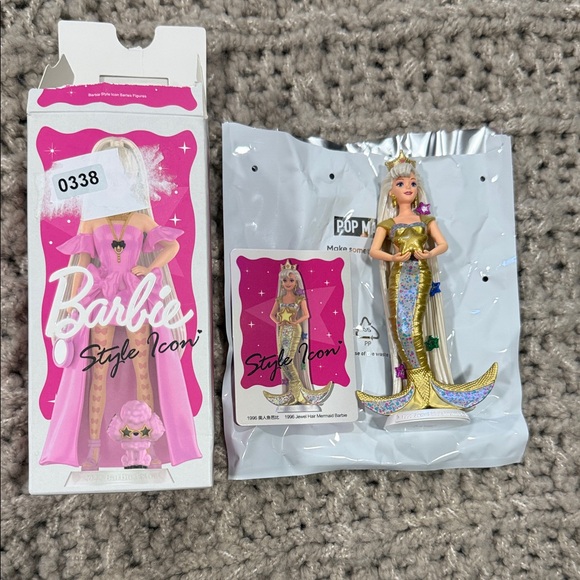 Pop Mart Barbie Style Icon - Picture 2 of 7